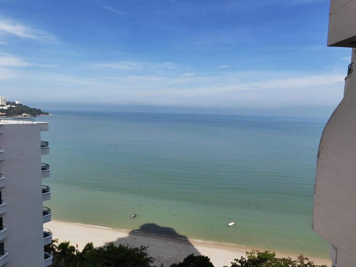 Rainbow Paradise At Tanjung Bungah 丹绒武雅 外观 照片