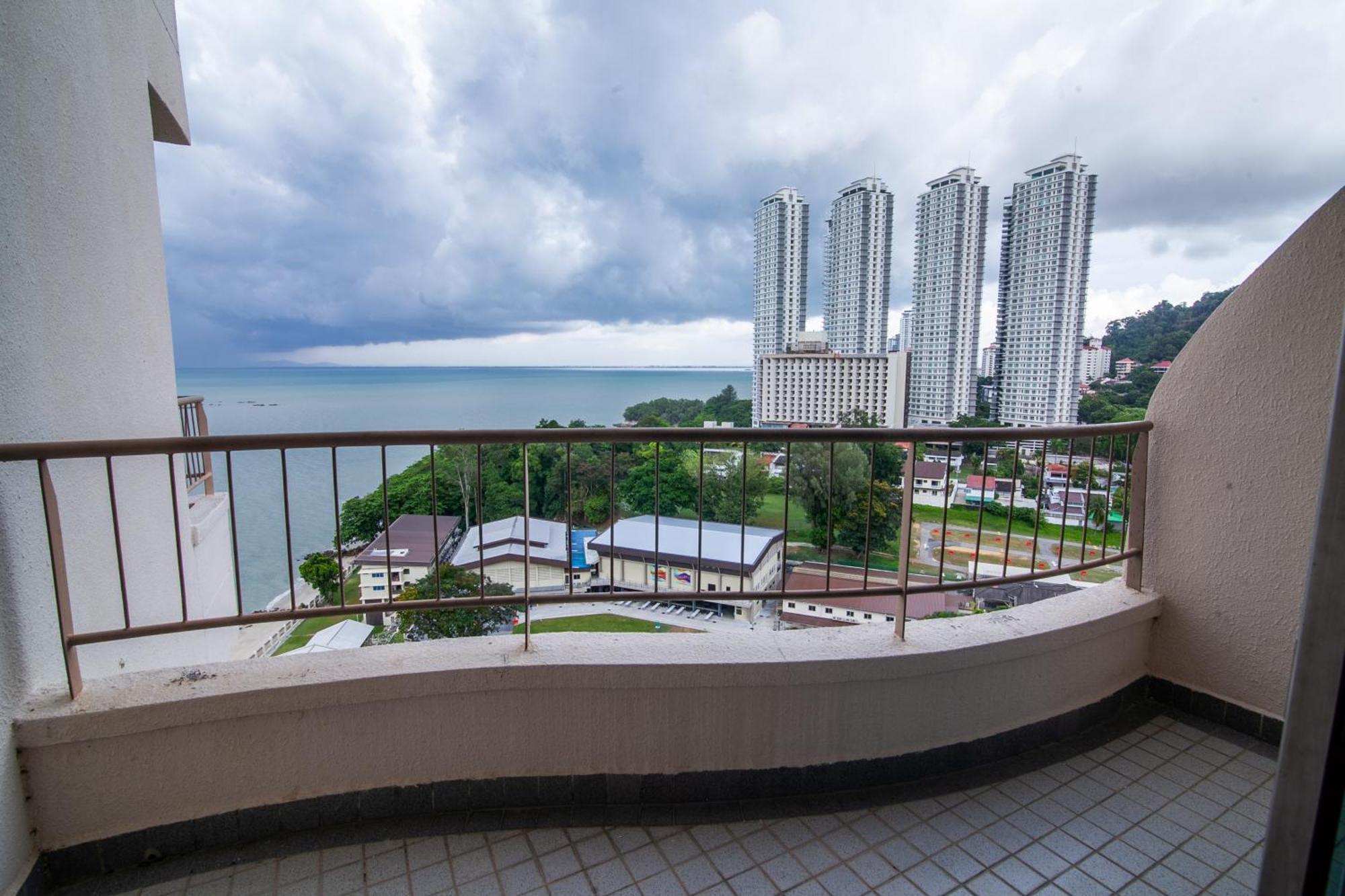 Rainbow Paradise At Tanjung Bungah 丹绒武雅 客房 照片