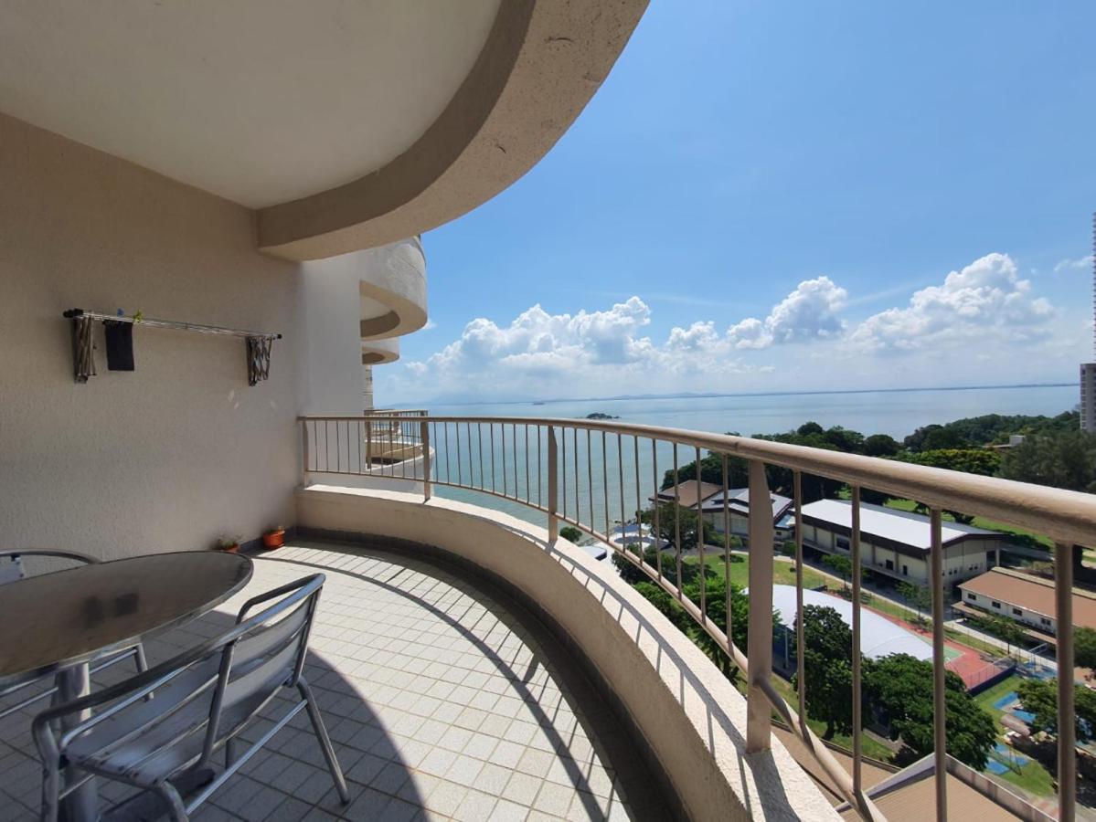 Rainbow Paradise At Tanjung Bungah 丹绒武雅 外观 照片