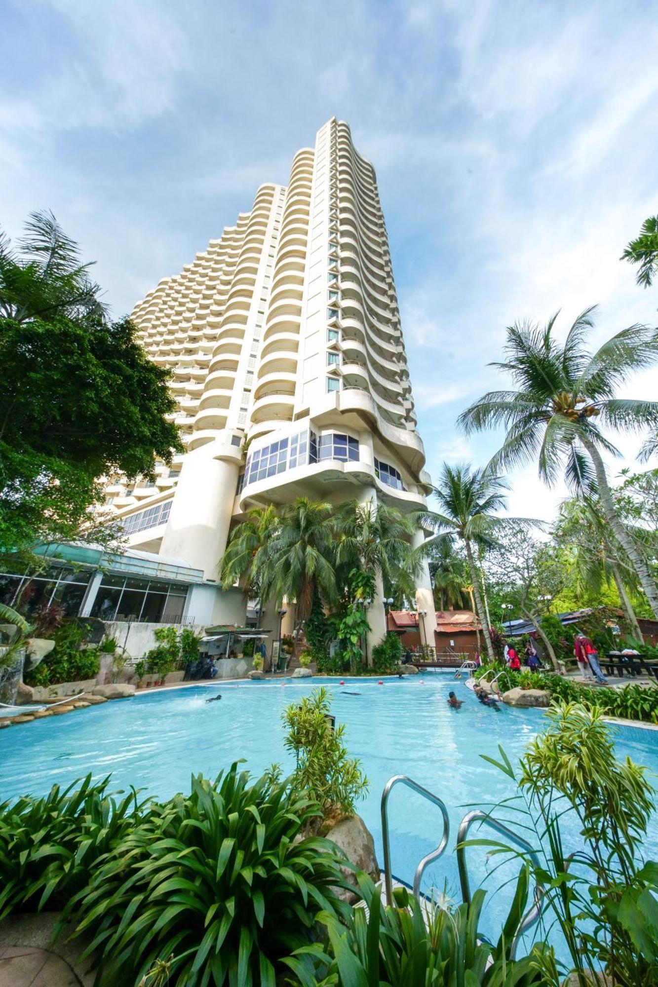 Rainbow Paradise At Tanjung Bungah 丹绒武雅 外观 照片