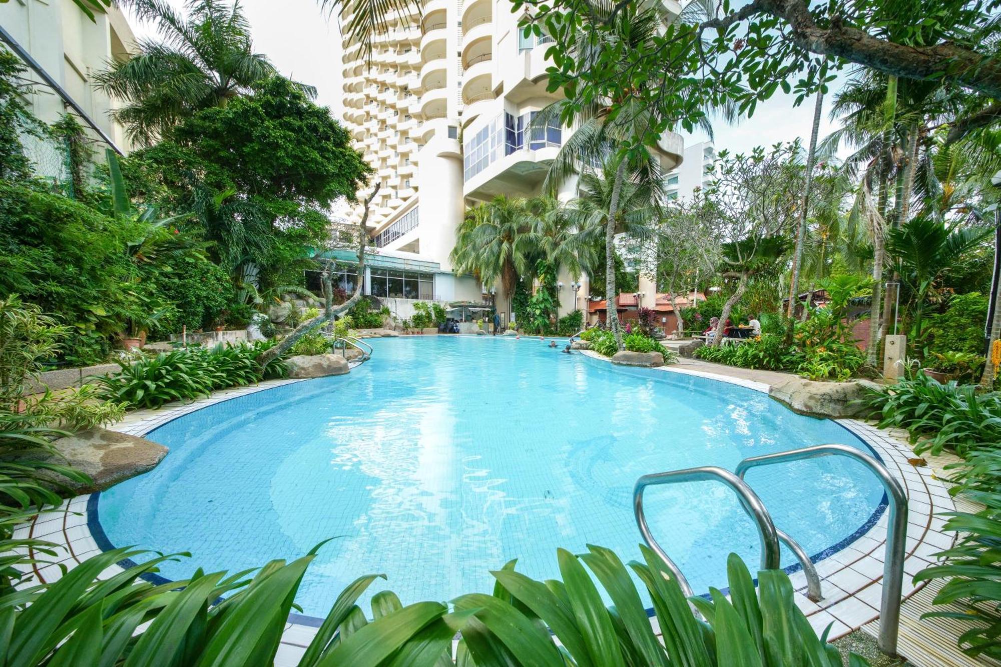 Rainbow Paradise At Tanjung Bungah 丹绒武雅 外观 照片