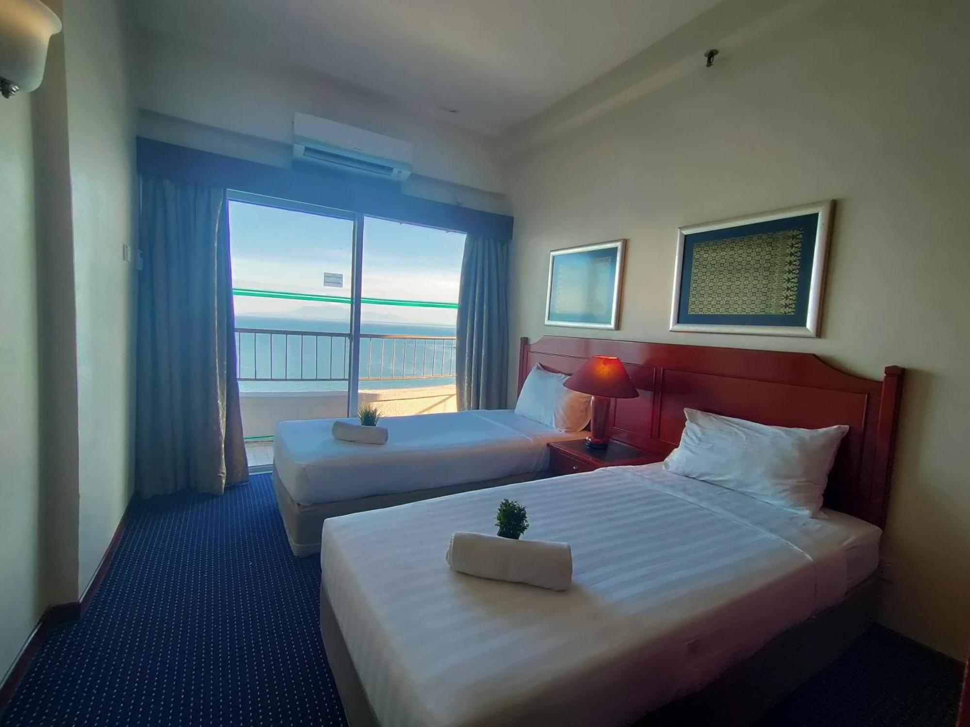 Rainbow Paradise At Tanjung Bungah 丹绒武雅 外观 照片